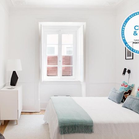 Renovated Charming Apartment With Terrace In Lapa Lissabon Buitenkant foto
