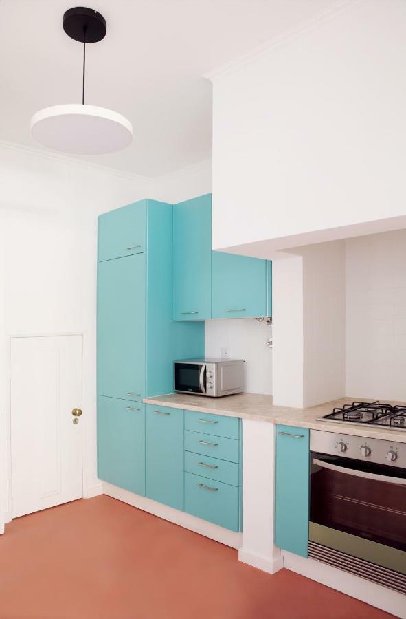 Renovated Charming Apartment With Terrace In Lapa Lissabon Buitenkant foto