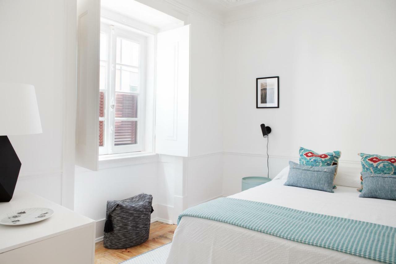 Renovated Charming Apartment With Terrace In Lapa Lissabon Buitenkant foto