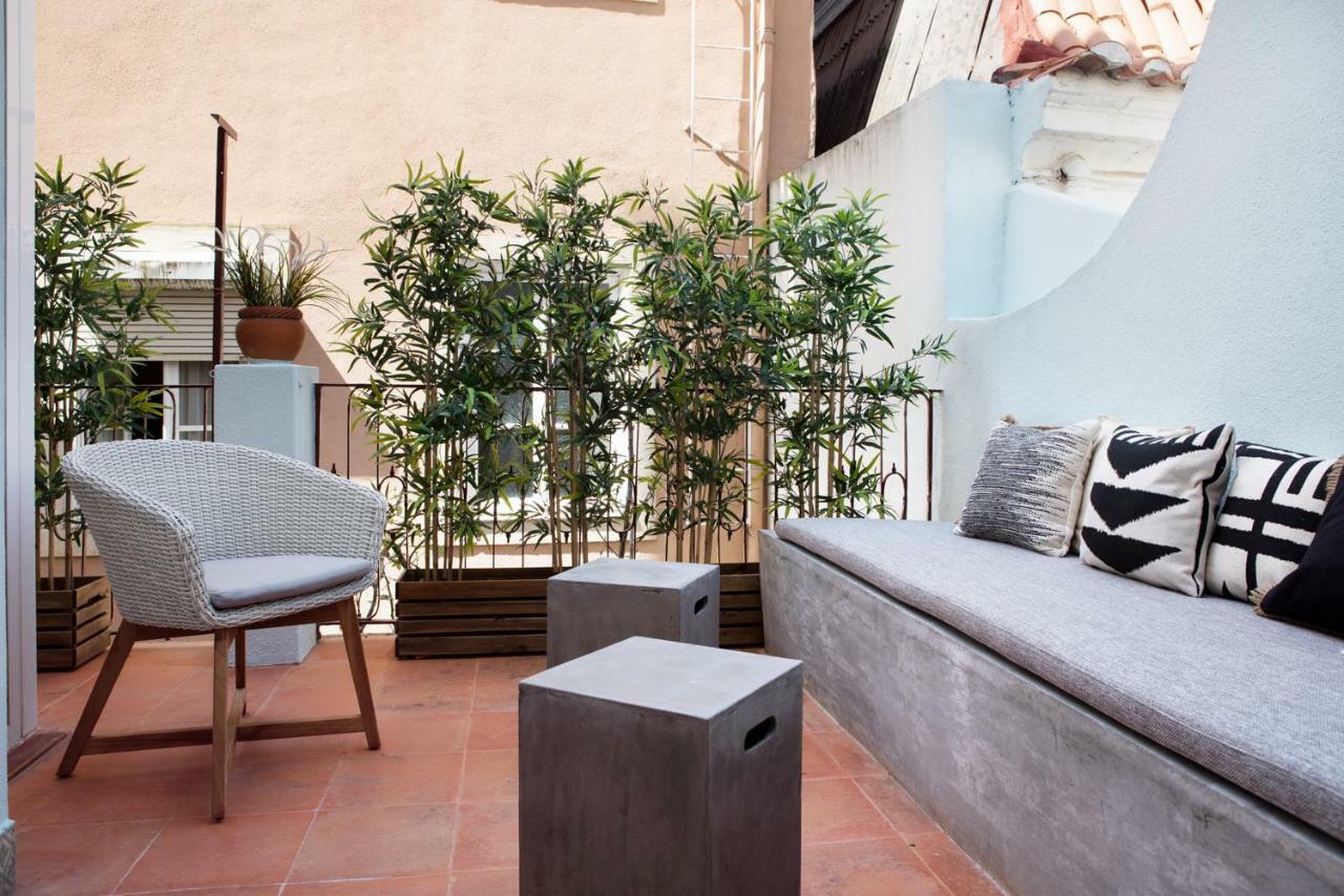 Renovated Charming Apartment With Terrace In Lapa Lissabon Buitenkant foto