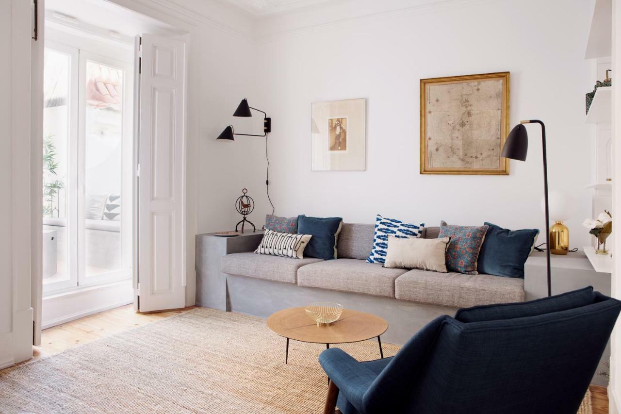 Renovated Charming Apartment With Terrace In Lapa Lissabon Buitenkant foto