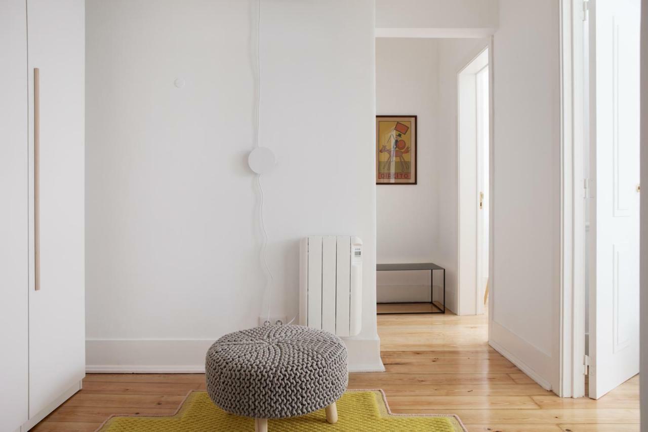 Renovated Charming Apartment With Terrace In Lapa Lissabon Buitenkant foto
